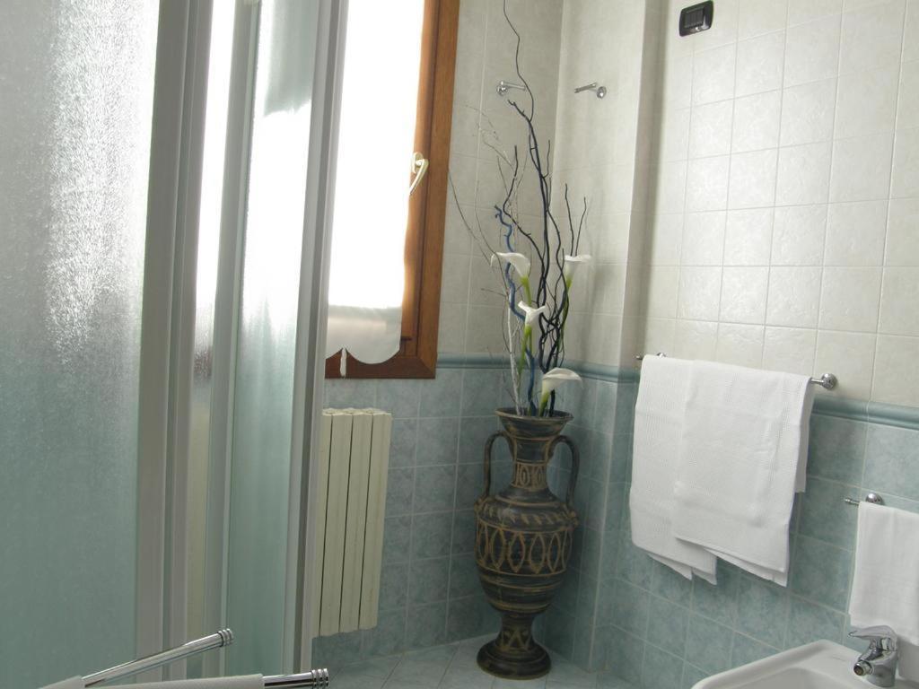 Residence Meuble' Cortina Quinto Di Treviso Exterior foto
