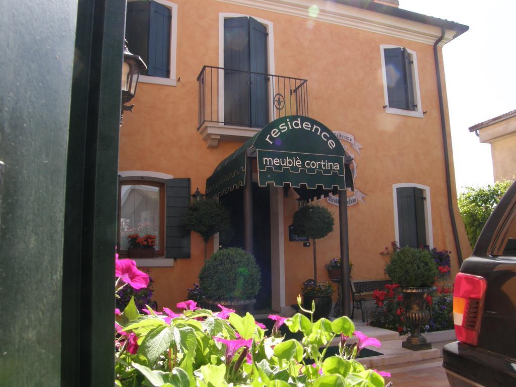 Residence Meuble' Cortina Quinto Di Treviso Exterior foto