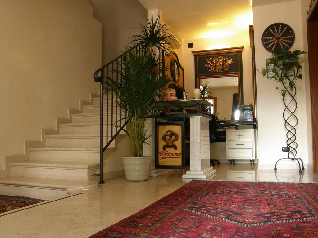 Residence Meuble' Cortina Quinto Di Treviso Exterior foto