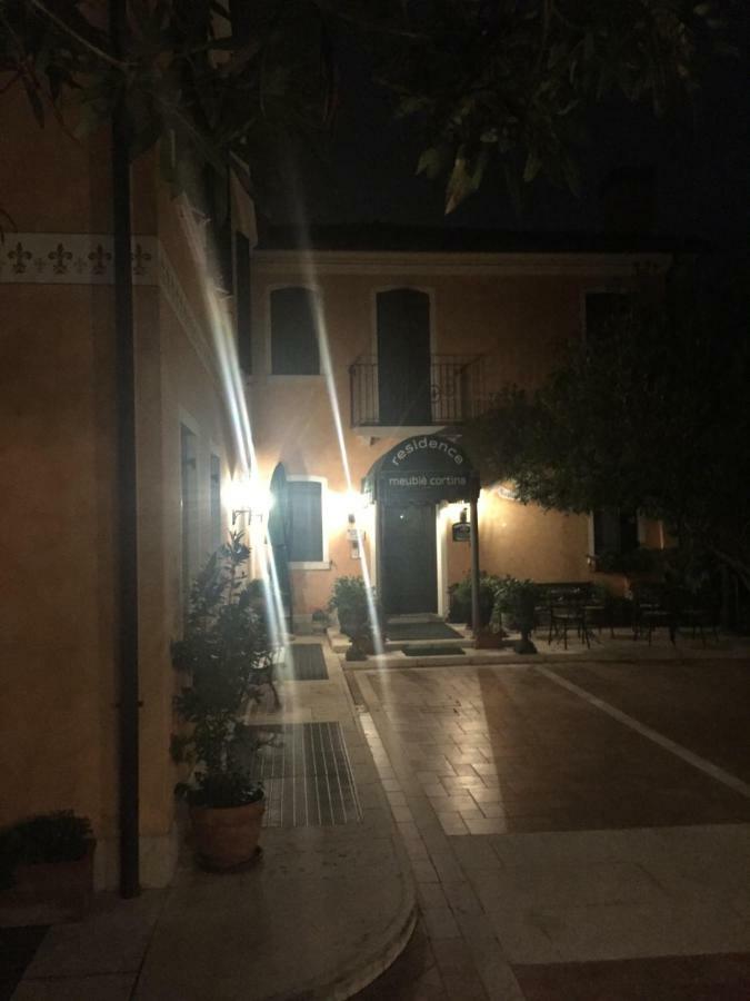 Residence Meuble' Cortina Quinto Di Treviso Exterior foto